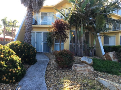 Abel Tasman On Esplanade - Accommodation Broome 0