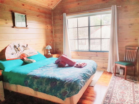 Abelia Cottages SPA Lakeside COTTAGE No 2 - Accommodation Broome 2