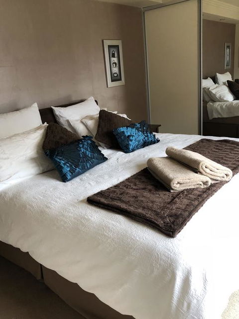 About Time Retreats- Studio Seven - Accommodation Broome 3