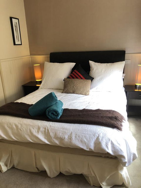 About Time Retreats- Studio Three - Accommodation Broome 2