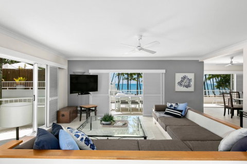 Absolute Beachfront Apt. With Private Pool In Alamanda Beachfront Resort (48) - Accommodation Broome 2