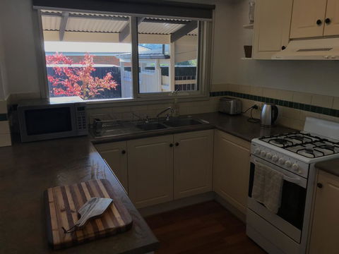 Acacia House - Central Healesville - Yarra Valley - Accommodation Broome 1