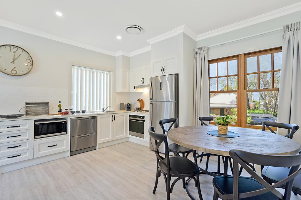 Maitland NSW Accommodation Broome
