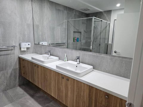 E 4 Room Retreat Family Friendly - Accommodation Broome 1