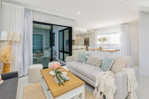 East Vic Park Luxe New Home - Accommodation Broome 4