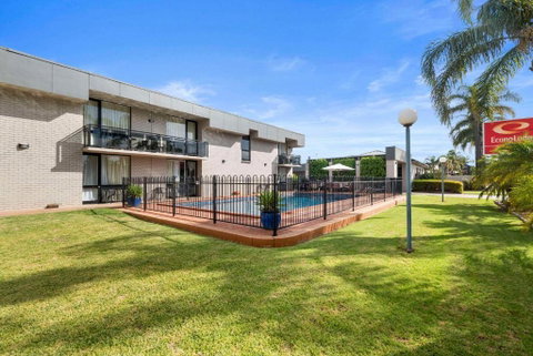 Econo Lodge Mildura - Accommodation Broome 1