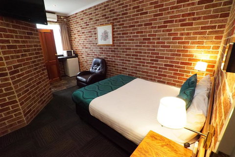 Exies Bagtown - Accommodation Broome 2