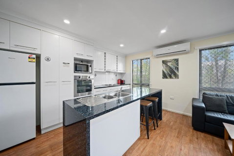 Emerald Motel Apartments - Accommodation Broome 1