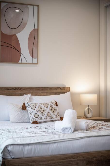 Family Fairyland 4 BRM 3 BATH Near Chadstone SC - Accommodation Broome 2
