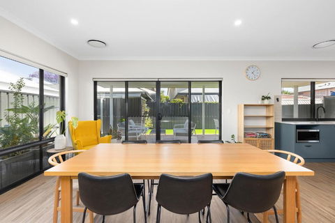 Family Friendly Close 2 Airport, Optus, Crown & City - Accommodation Broome 3