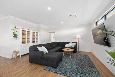 Family Friendly Close 2 Airport, Optus, Crown & City - Accommodation Broome 1