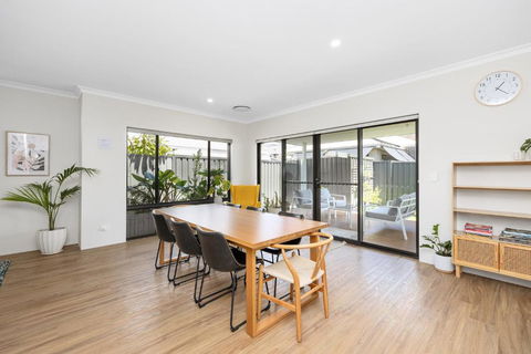 Family Friendly Close 2 Airport, Optus, Crown & City - Accommodation Broome 4