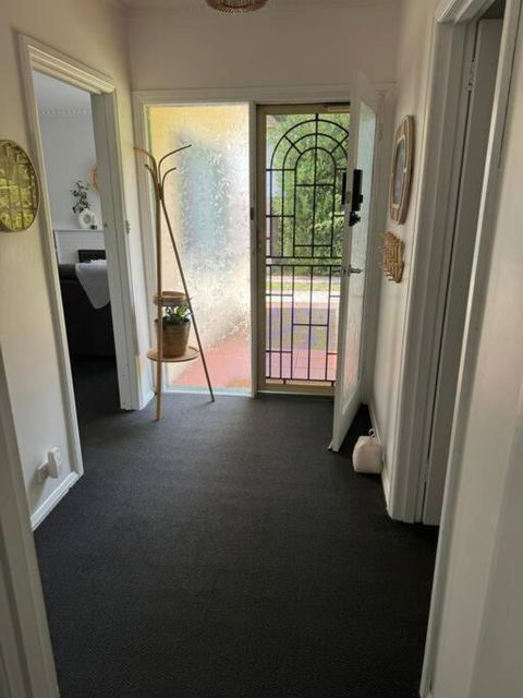 Family Friendly Home In Belmont - Accommodation Broome 3