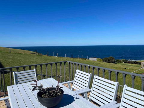 Family Holiday Home With Ocean View - Accommodation Broome 0