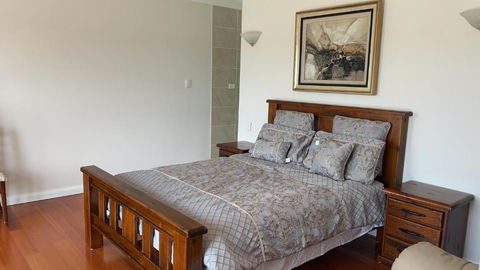 Family Home - Accommodation Broome 2