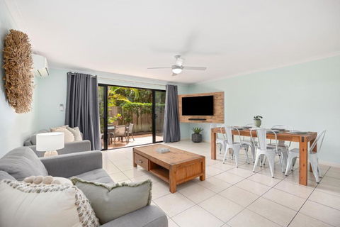 Family Friendly Apartment - 1 Minute Walk To Beach - Accommodation Broome 0