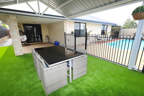 Family Holiday Home - Accommodation Broome 0