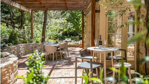 FROGWELL HOLLOW Immerse Into An Idyllic Fairytale - Accommodation Broome 3