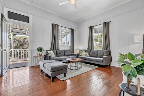 Gabba Central House 3BR2Bath Pets - Accommodation Broome 1