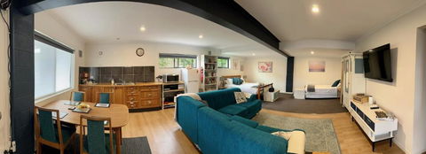 GOLDFIELDS STUDIO APARTMENT, Beaconsfield - Fully Self-contained, Air-conditioning - Accommodation Broome 0