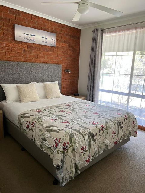 Greenways Holiday Units - Accommodation Broome 2