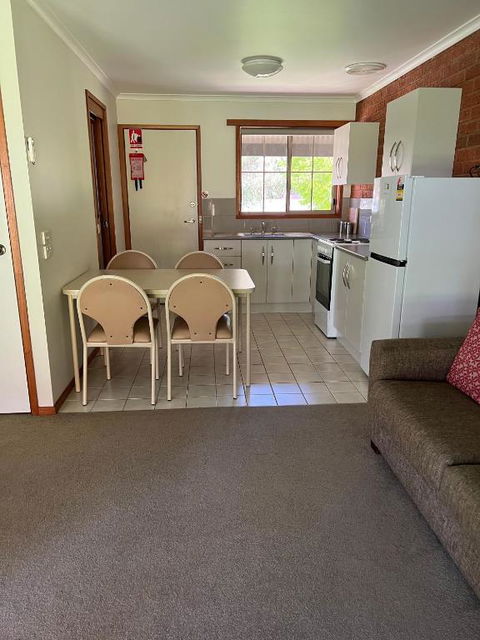 Greenways Holiday Units - Accommodation Broome 4