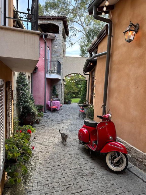 Guestlands Italia B&B - Accommodation Broome 0