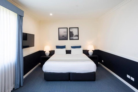 Hawkesbury Race Club Motel - Accommodation Broome 0