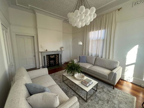 Historic Camden House - Accommodation Broome 1