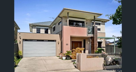 Home & Theatre, Golf, Highpoint - Accommodation Broome 0