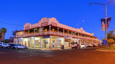 Hotel Corones - Accommodation Broome 0