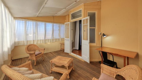Hotel Corones - Accommodation Broome 1