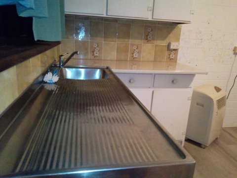 Homestay Upon Kenwick Station - Accommodation Broome 1