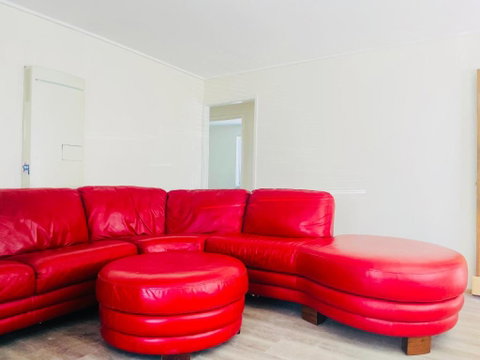 House In Thomastown - Accommodation Broome 0