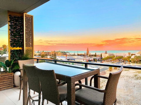 AdriaticBlu Luxe 2 Bed Apartment With Stunning Ocean Views - Accommodation Broome 1