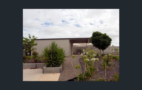 Agape Holiday Home - Accommodation Broome 1