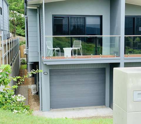 AIRLIE BEACH Delight. Hop, Skip Jump To Everything - Accommodation Broome 1