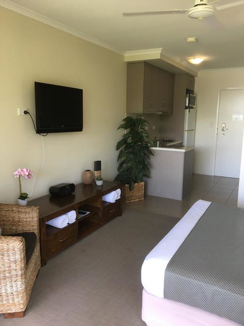 Airlie Central Apartments - Accommodation Broome 0