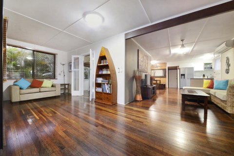 Airlie Getaway - Airlie Beach - Accommodation Broome 0