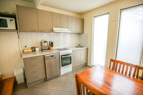 Allambie Cottages - Villa 2 - Accommodation Broome 2