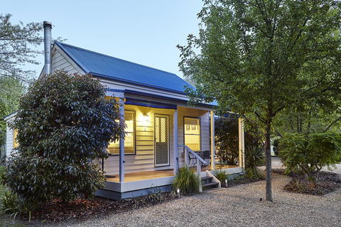 Alpine Valley Cottages - Accommodation Broome 0