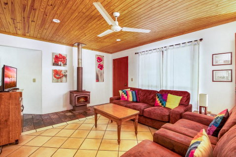 Amaroo - Rainbow Shores Room For Everyone And Walk To Beach - Accommodation Broome 2