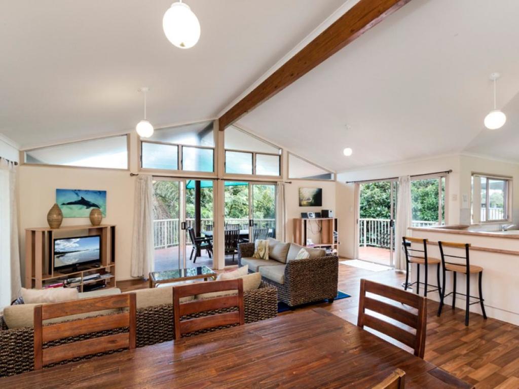Burbank QLD Accommodation Broome