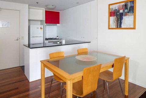 Amazing Brisbane CBD 2 Bedroom Apartment With River Views - Accommodation Broome 1