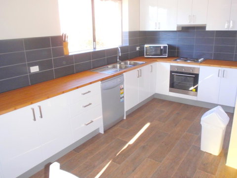 Andorra 1 - Accommodation Broome 1