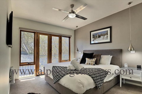 Apres - Accommodation Broome 1