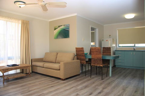 Aqua Villa Holiday Apartments - Accommodation Broome 1