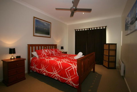 Aspect 1/8a Poly Cow Lane - Accommodation Broome 2
