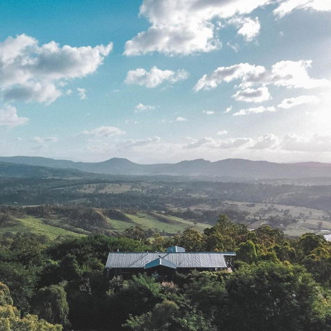 Luxurious Hinterland Guest House With HEATED POOL Sleeps 10 Brisbane Scenic Rim Gold Coast - Accommodation Broome 2