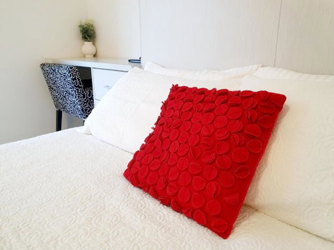 M4 West Perth Studio Apartment Near Kings Park - Accommodation Broome 0